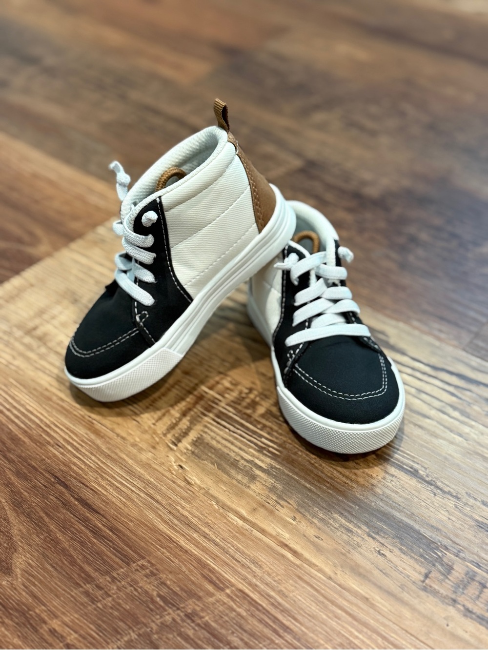 OshKosh High-Top Sneakers - size 6
